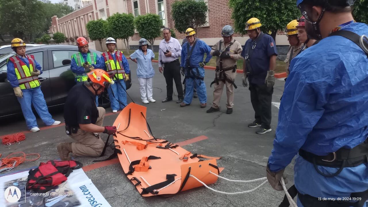 Con cuerpos de auxilio